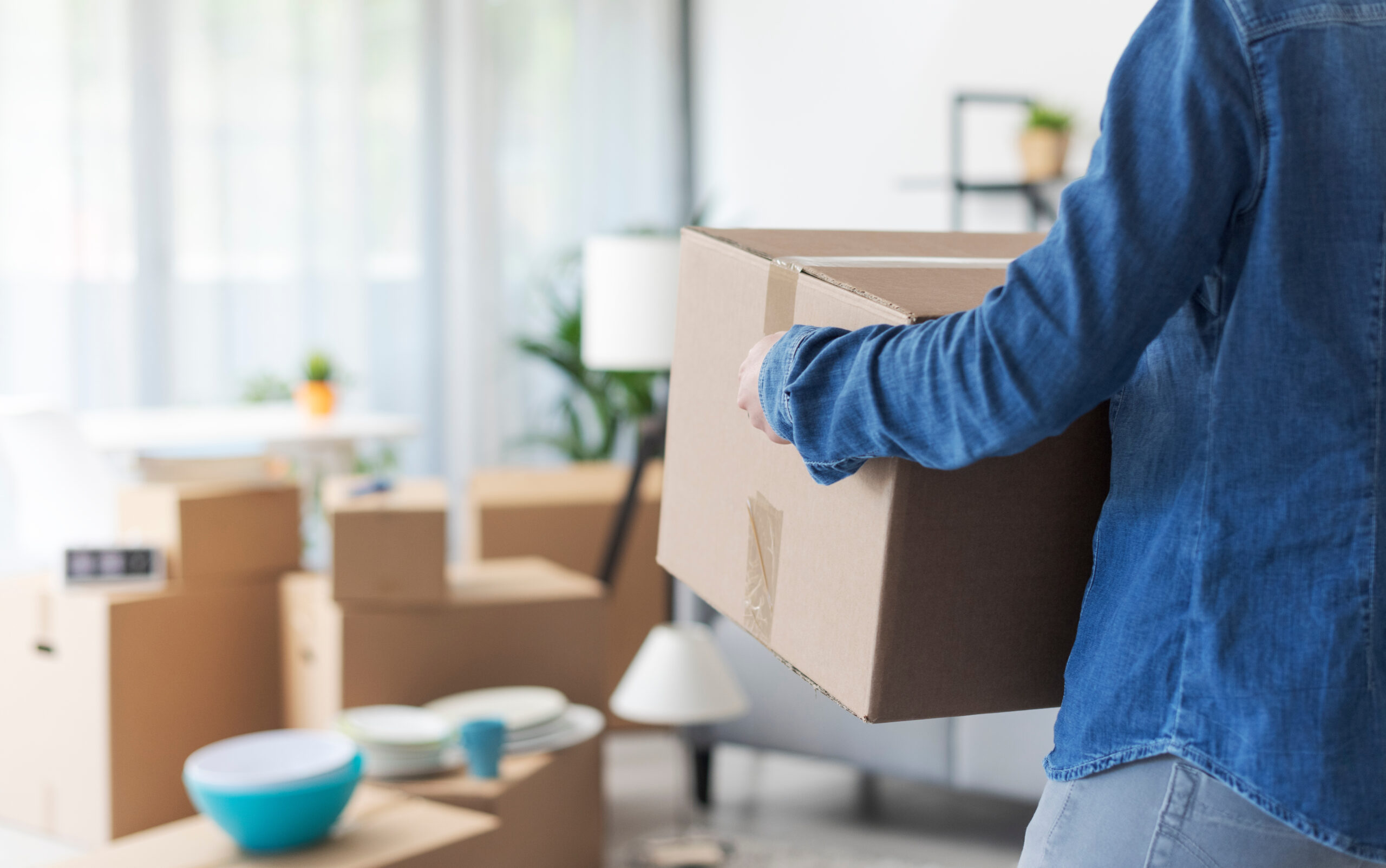 Moving Out of State Without a Custody Agreement: Your Rights and Risks as a Parent in California